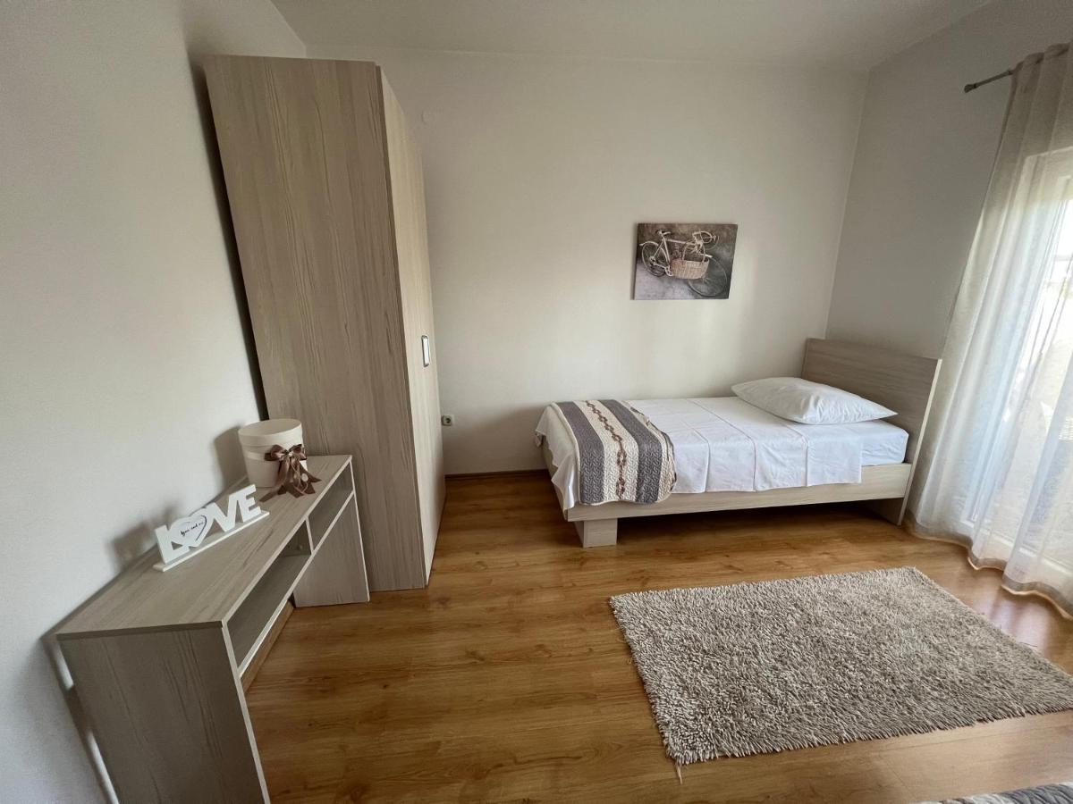 Sukošan Apartman Burcul מראה חיצוני תמונה